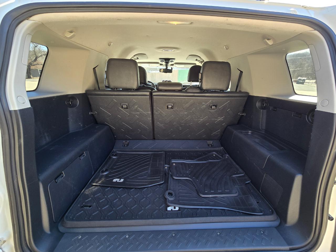 Toyota FJ Cruiser 4WD AT 2013