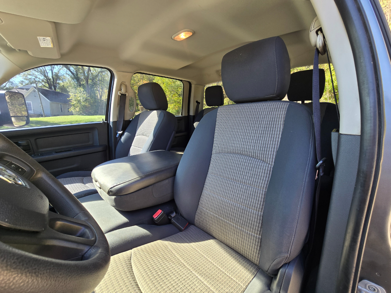 RAM 2500 ST Crew Cab SWB 4WD 2012 RAM 2500 ST Crew Cab SWB 4WD 2012