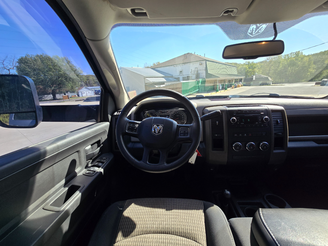 RAM 2500 ST Crew Cab SWB 4WD 2012 RAM 2500 ST Crew Cab SWB 4WD 2012