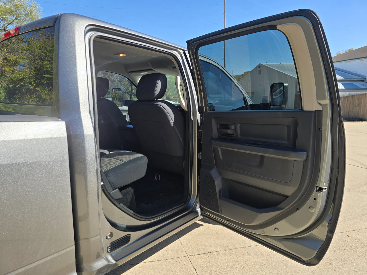 RAM 2500 ST Crew Cab SWB 4WD 2012 RAM 2500 ST Crew Cab SWB 4WD 2012