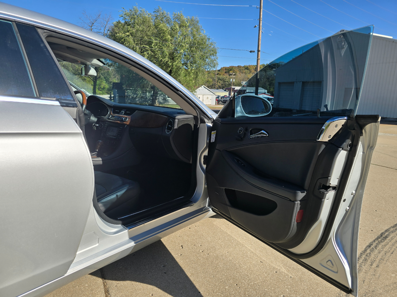 Mercedes-Benz CLS-Class CLS500 4-Door Coupe 2006 Mercedes-Benz CLS-Class CLS500 4-Door Coupe 2006