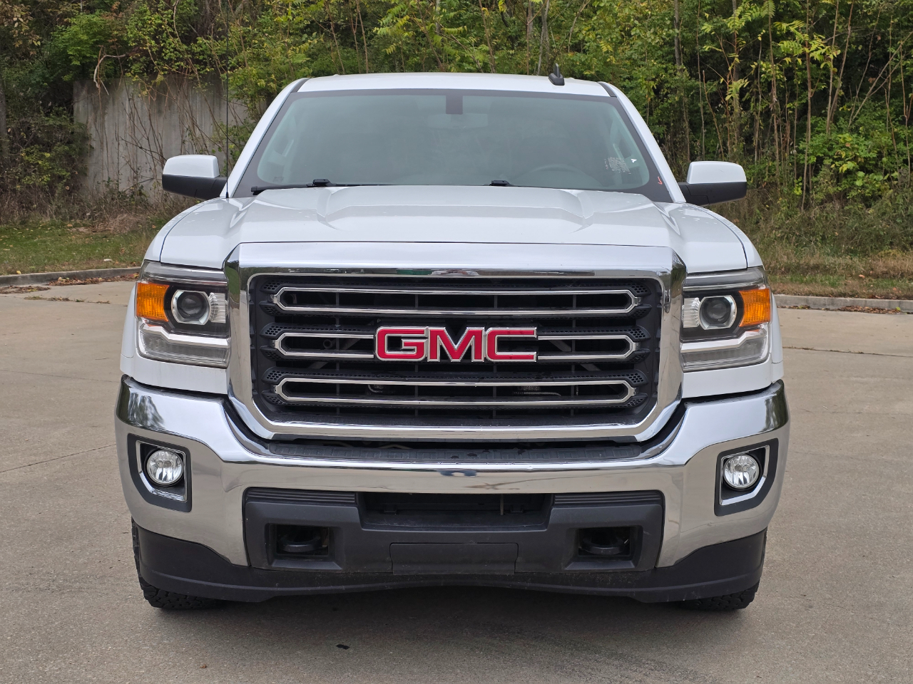 GMC Sierra 2500HD SLE Crew Cab 4WD 2016 GMC Sierra 2500HD SLE Crew Cab 4WD 2016