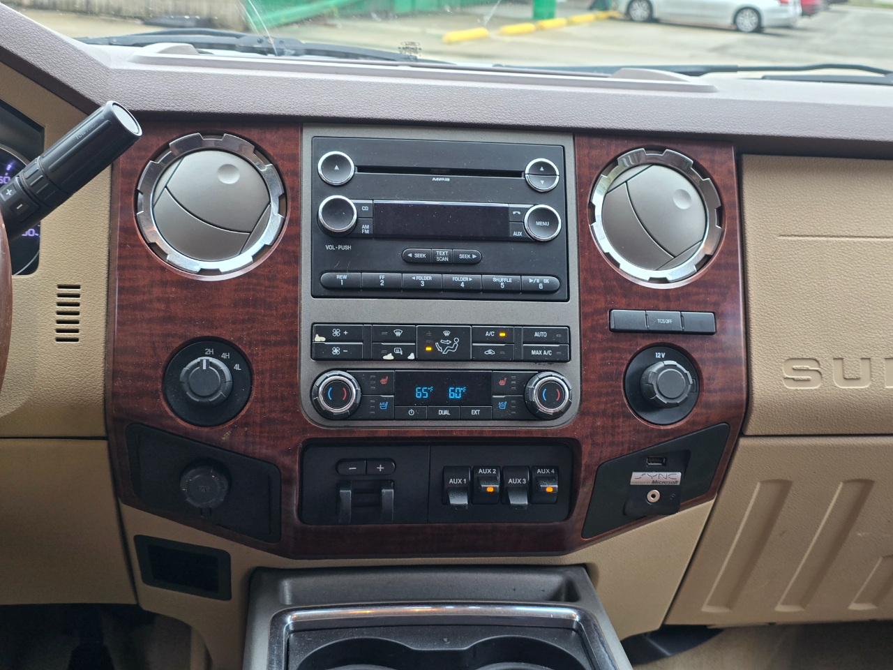 Ford F-350 SD King Ranch Crew Cab Long Bed DRW 4WD 2011 Ford F-350 SD King Ranch Crew Cab Long Bed DRW 4WD 2011