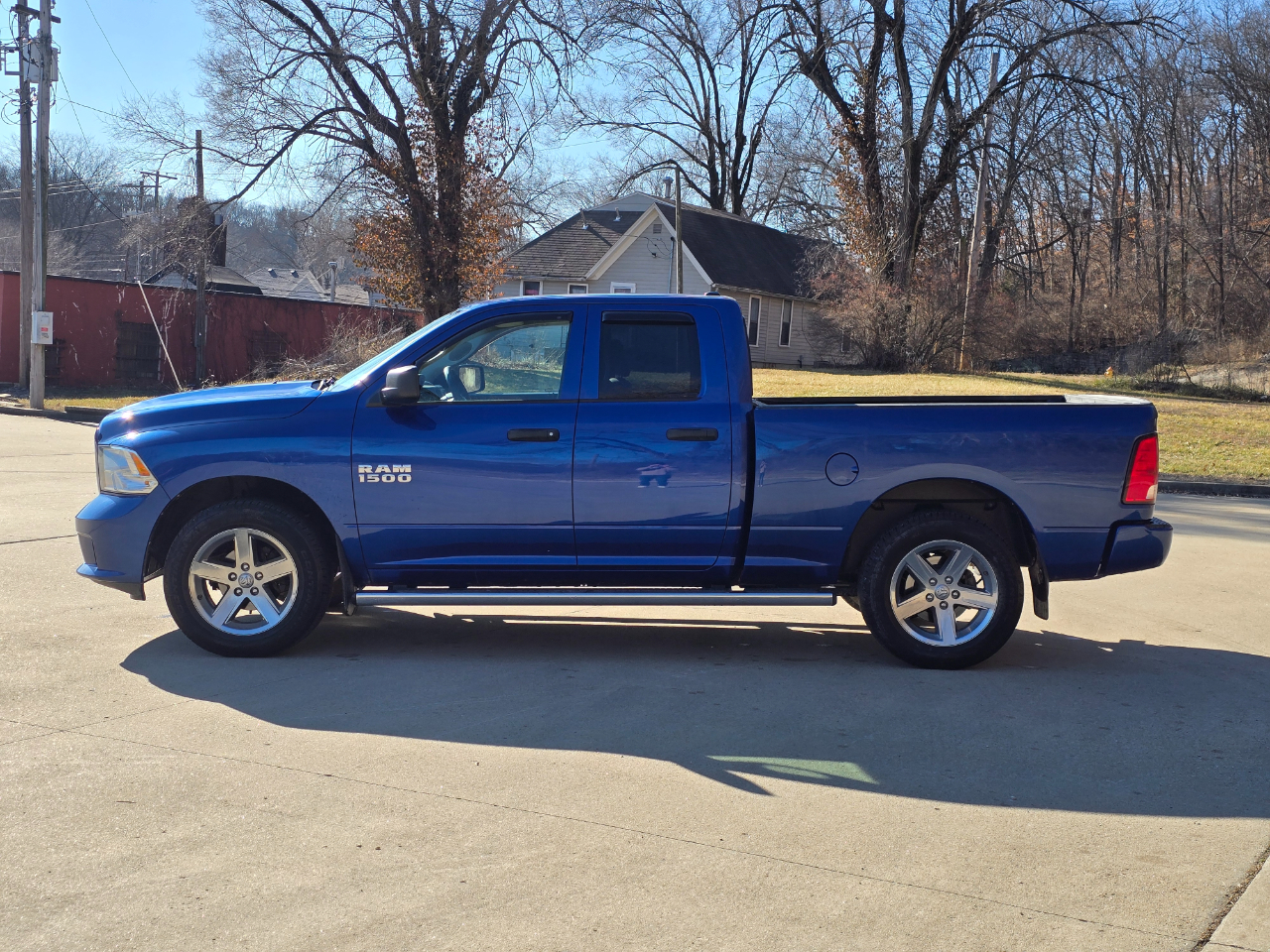 RAM 1500 Tradesman Quad Cab 4WD 2018