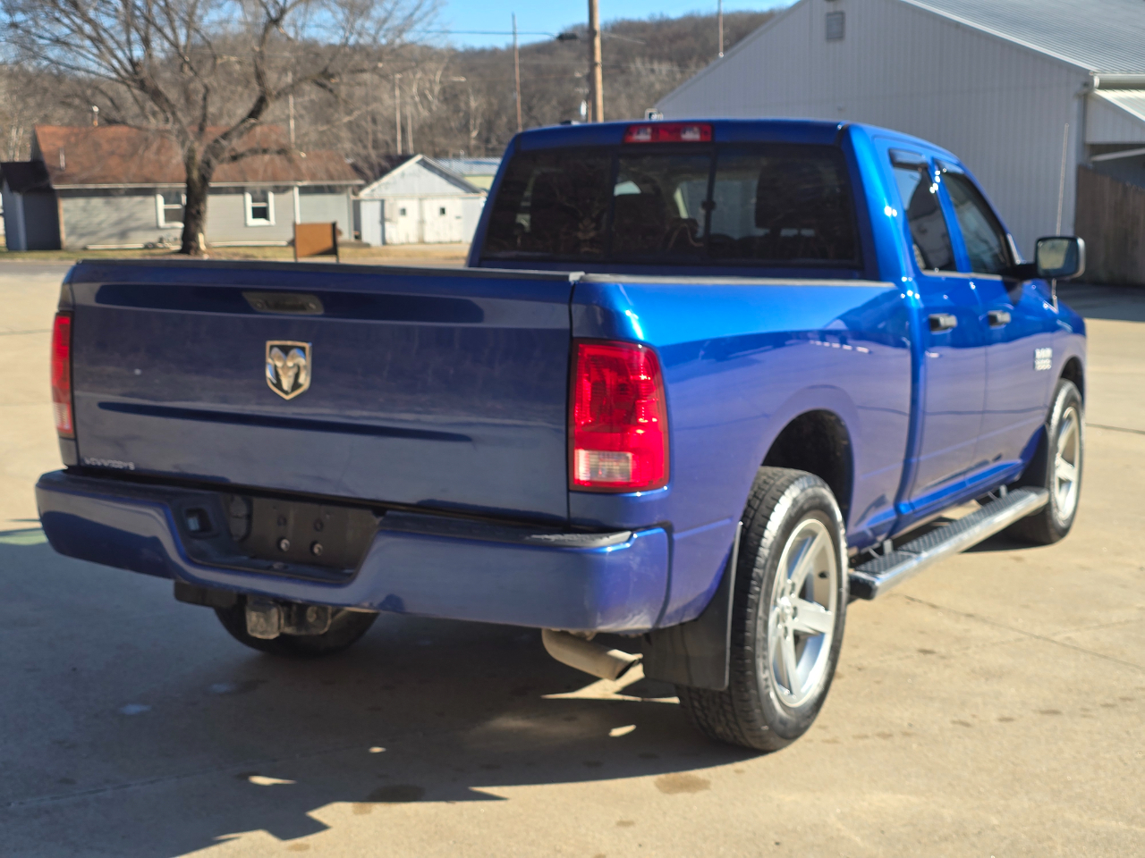 RAM 1500 Tradesman Quad Cab 4WD 2018