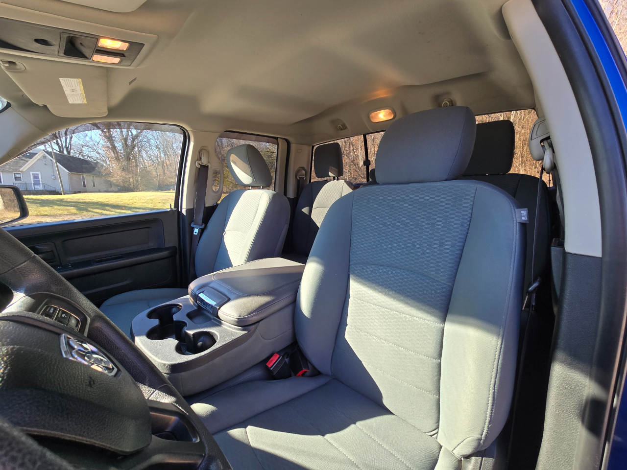 RAM 1500 Tradesman Quad Cab 4WD 2018