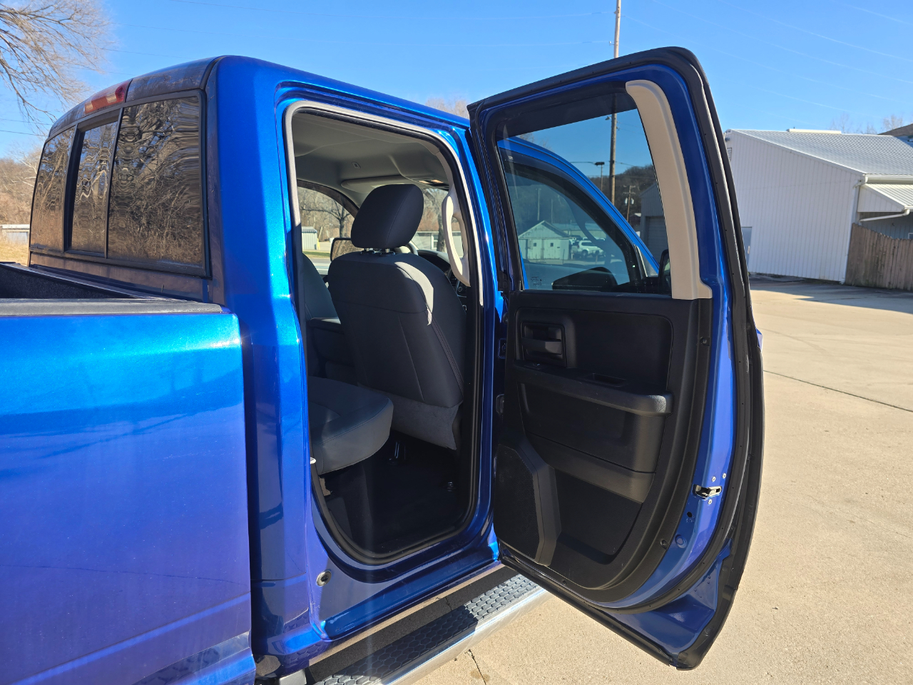 RAM 1500 Tradesman Quad Cab 4WD 2018