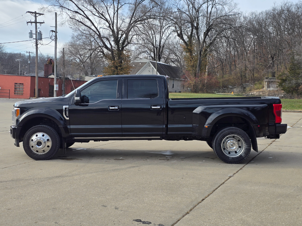Ford F-450 SD Platinum Crew Cab DRW 4WD 2018
