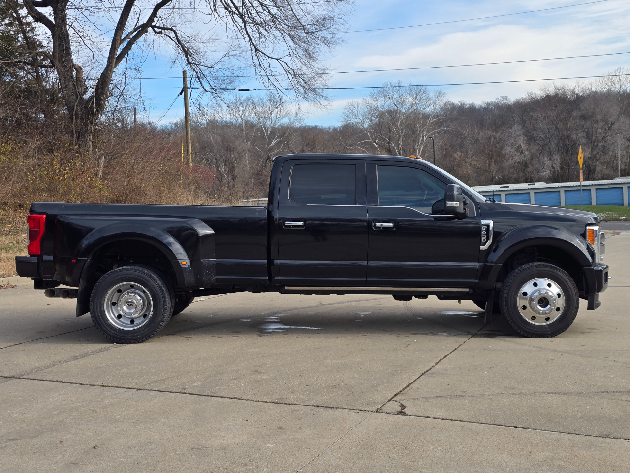 Ford F-450 SD Platinum Crew Cab DRW 4WD 2018