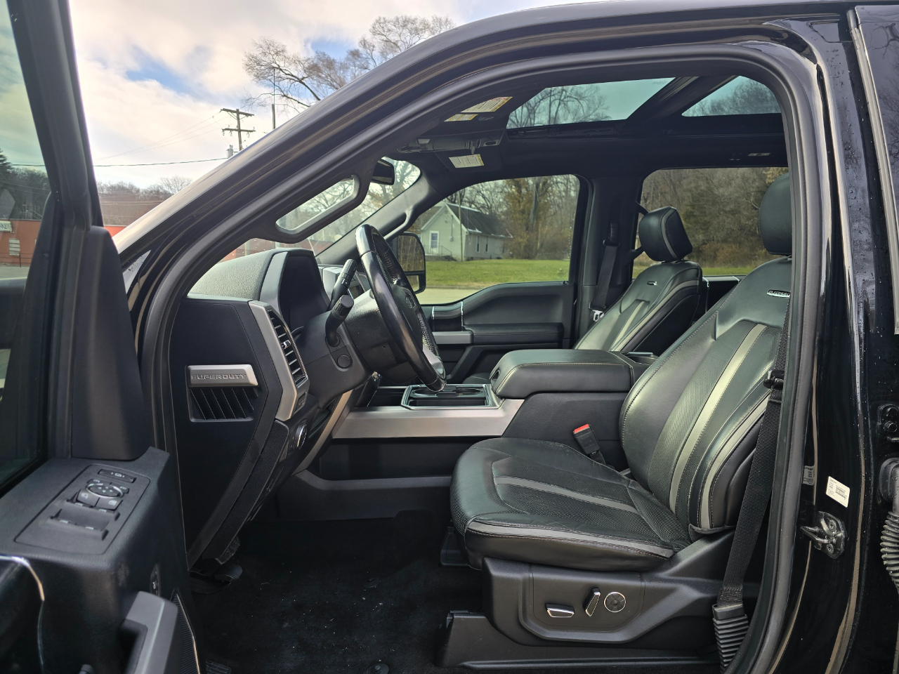 Ford F-450 SD Platinum Crew Cab DRW 4WD 2018