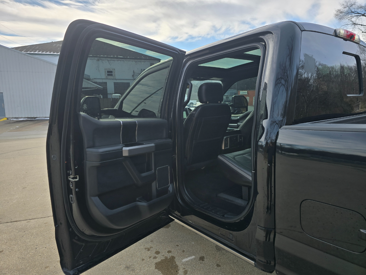 Ford F-450 SD Platinum Crew Cab DRW 4WD 2018