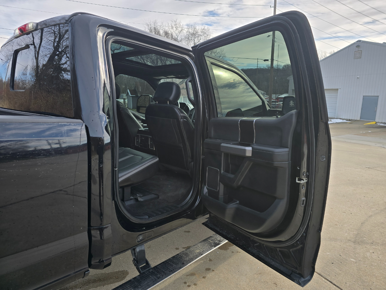 Ford F-450 SD Platinum Crew Cab DRW 4WD 2018