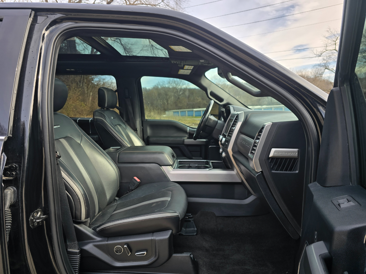 Ford F-450 SD Platinum Crew Cab DRW 4WD 2018