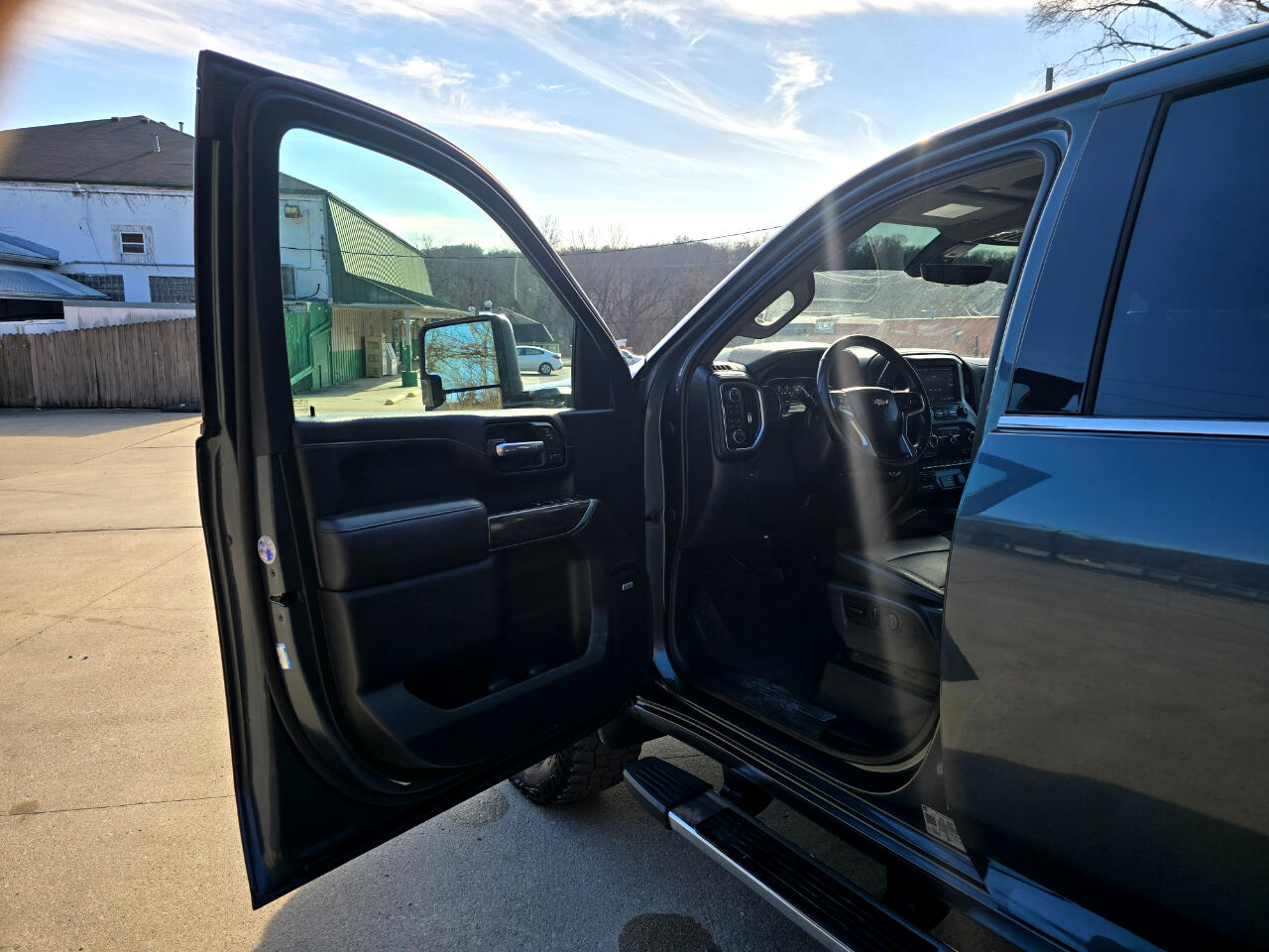 Chevrolet Silverado 2500HD LTZ Crew Cab Short Box 4WD 2020