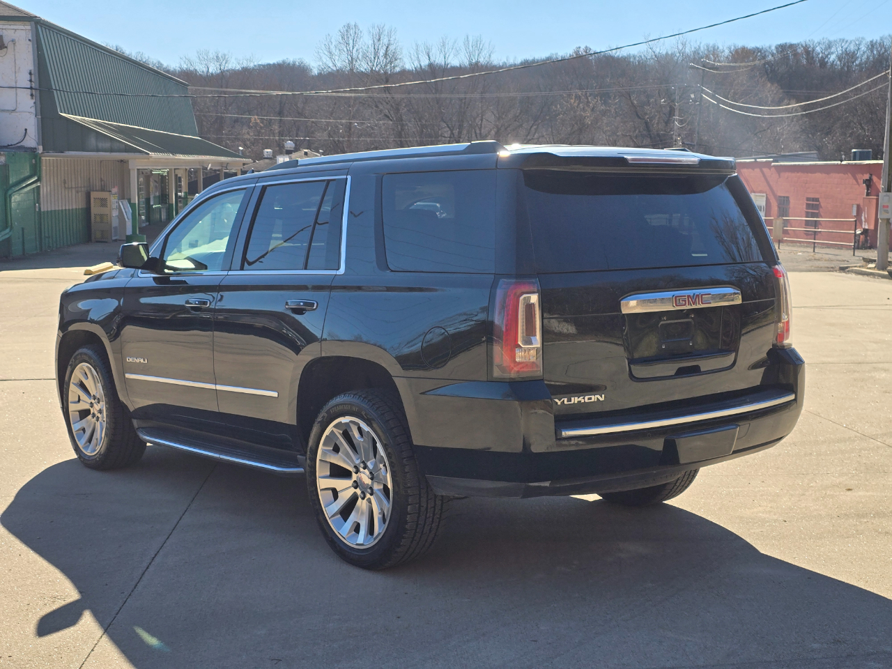 GMC Yukon Denali 4WD 2015
