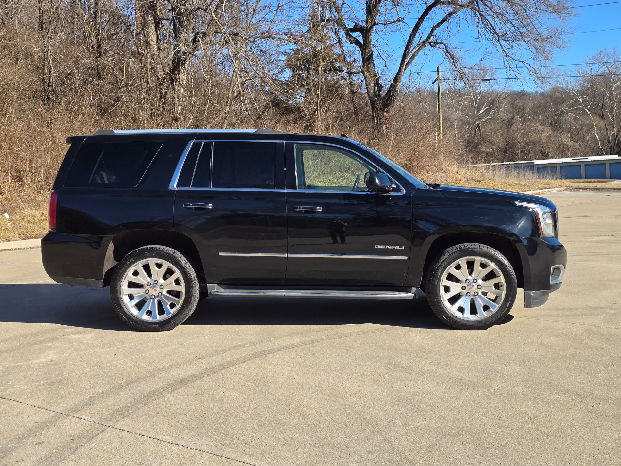 GMC Yukon Denali 4WD 2015