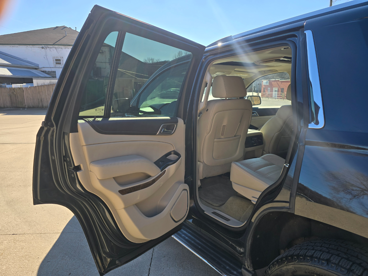 GMC Yukon Denali 4WD 2015