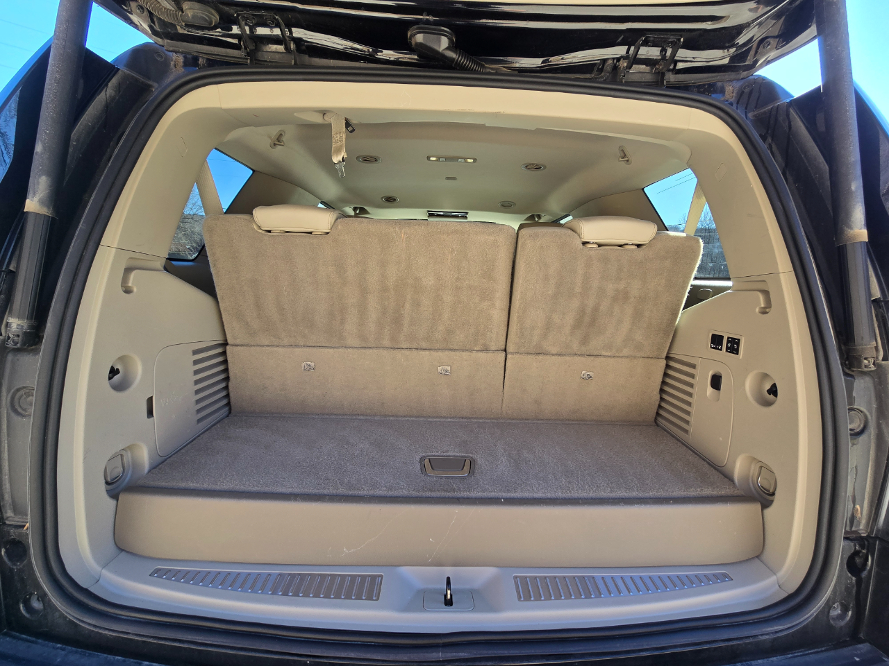 GMC Yukon Denali 4WD 2015