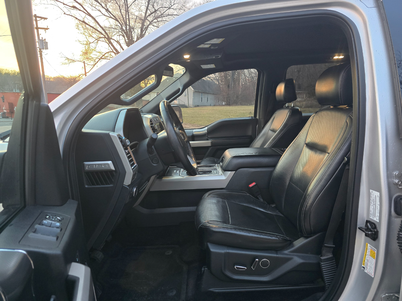 Ford F-150 Lariat SuperCrew 5.5-ft. Bed 4WD 2015
