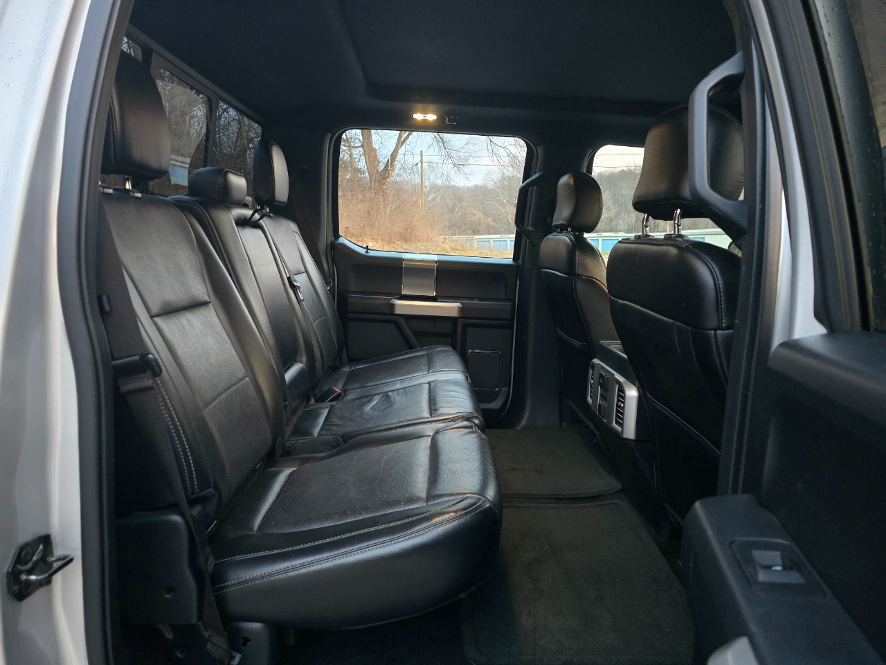 Ford F-150 Lariat SuperCrew 5.5-ft. Bed 4WD 2015