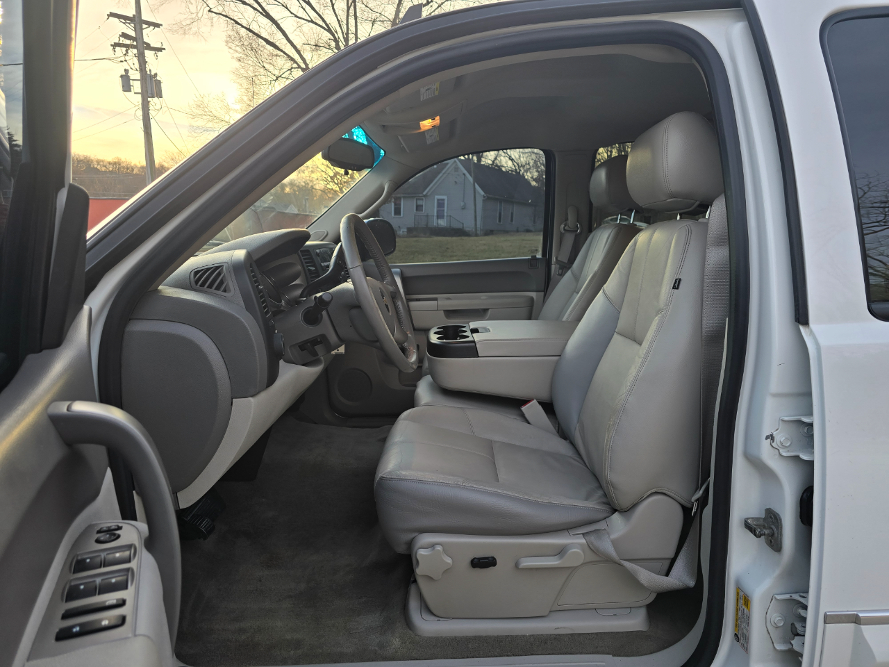 Chevrolet Silverado 1500 2LT Crew Cab 4WD 2012