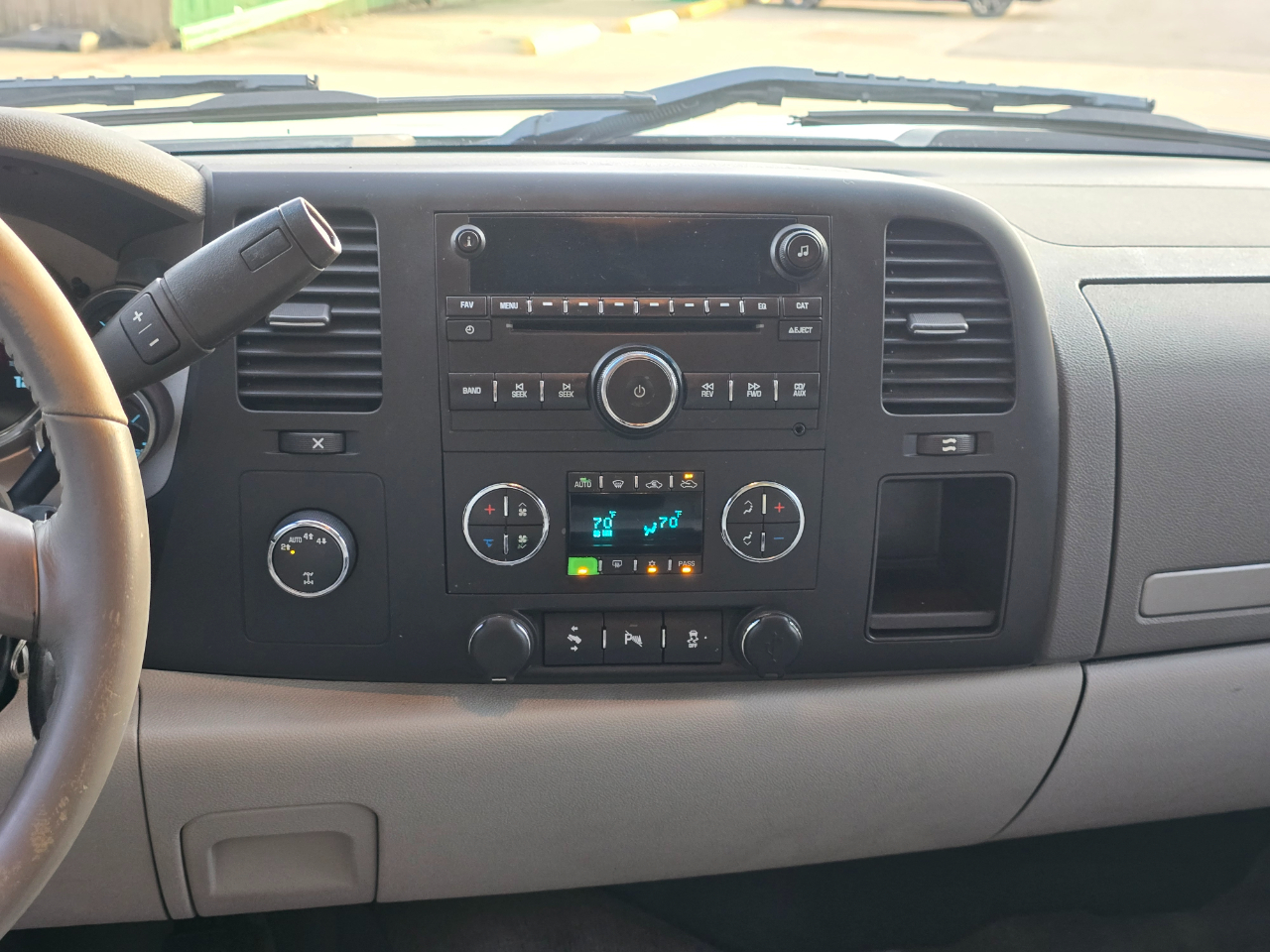 Chevrolet Silverado 1500 2LT Crew Cab 4WD 2012