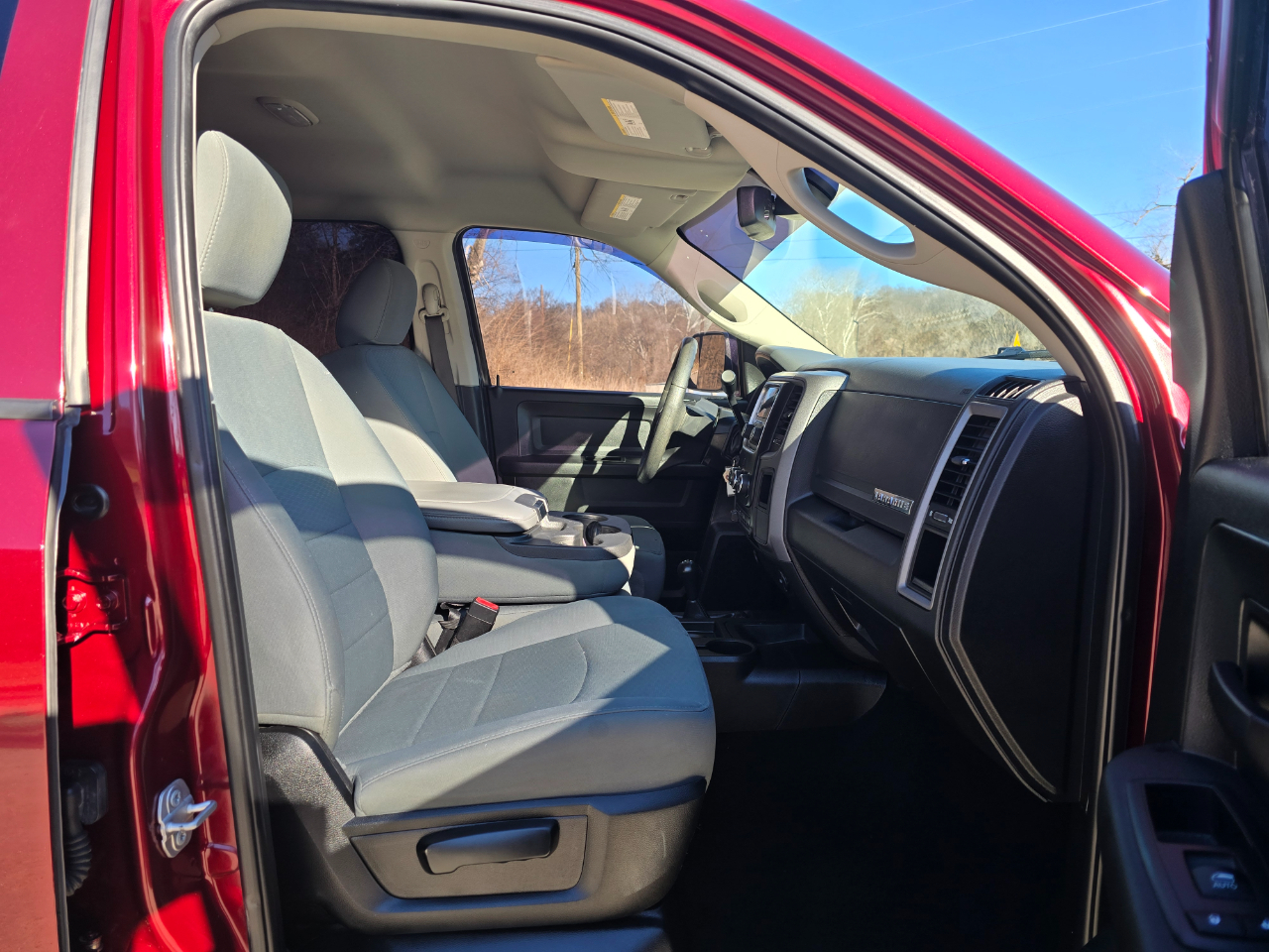 RAM 2500 Tradesman Crew Cab SWB 4WD 2018