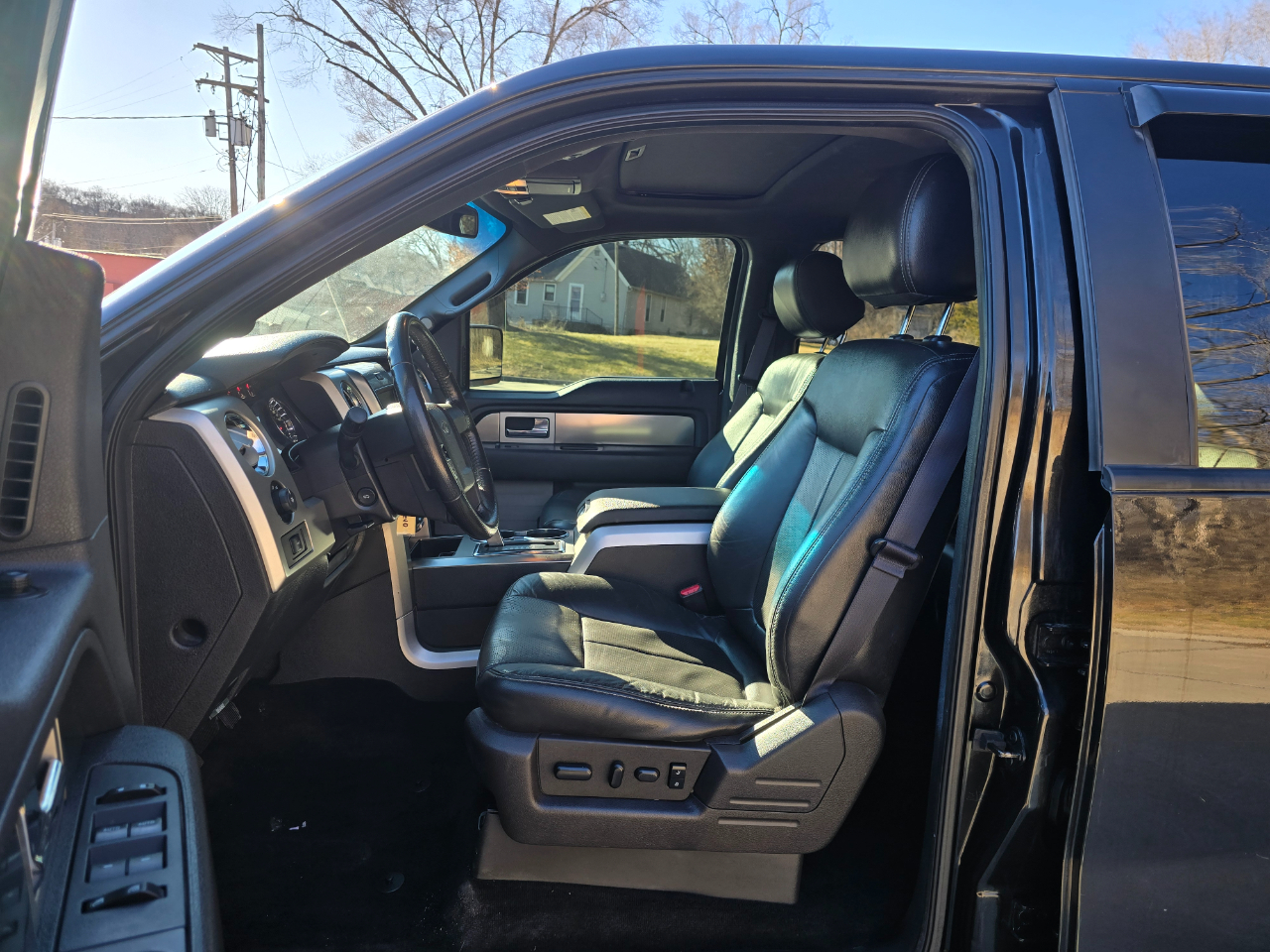 Ford F-150 Platinum SuperCrew 5.5-ft. Bed 4WD 2014