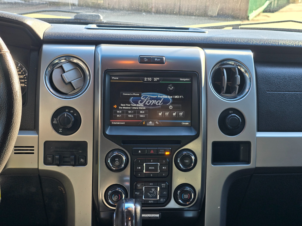 Ford F-150 Platinum SuperCrew 5.5-ft. Bed 4WD 2014