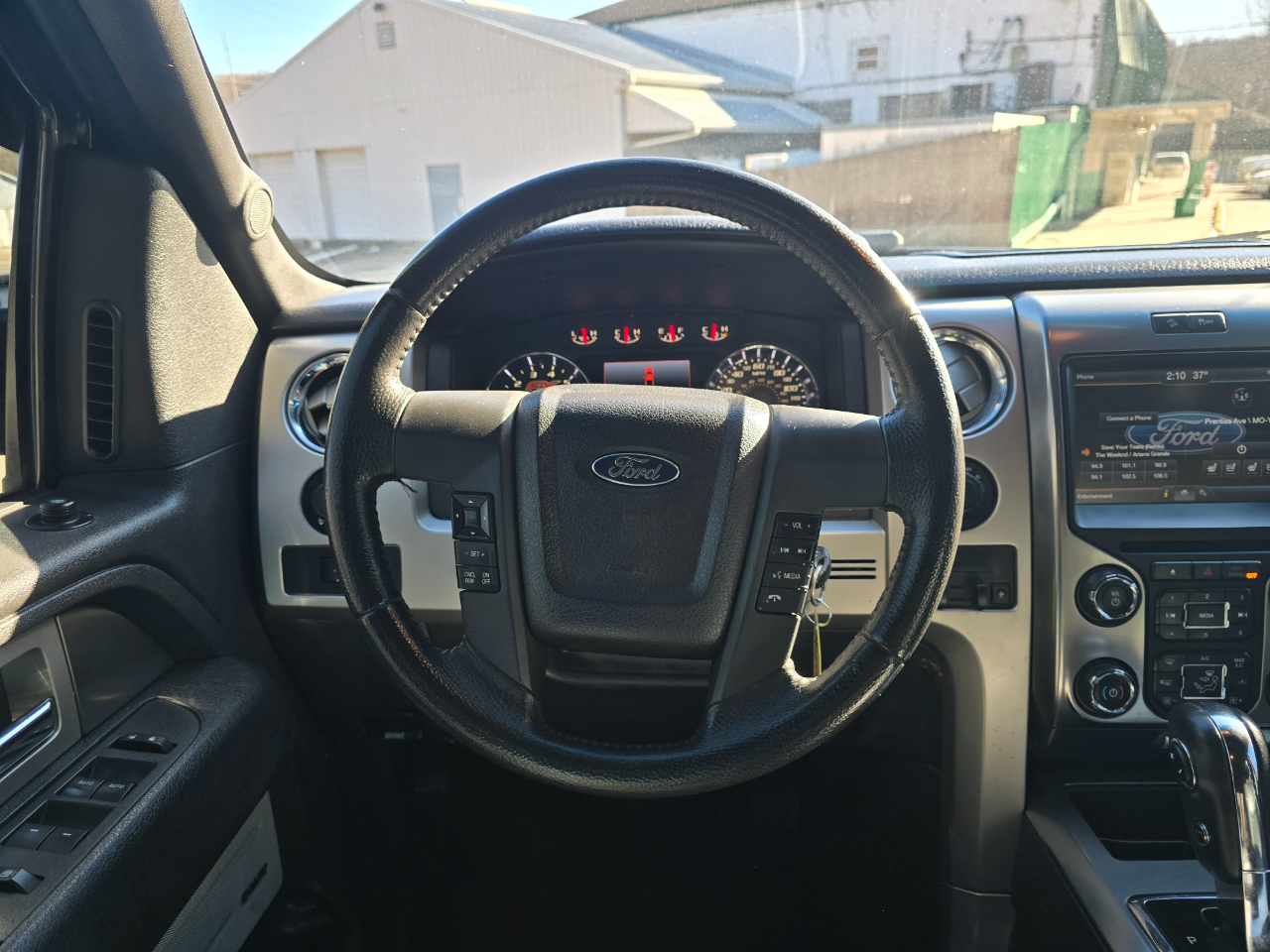 Ford F-150 Platinum SuperCrew 5.5-ft. Bed 4WD 2014
