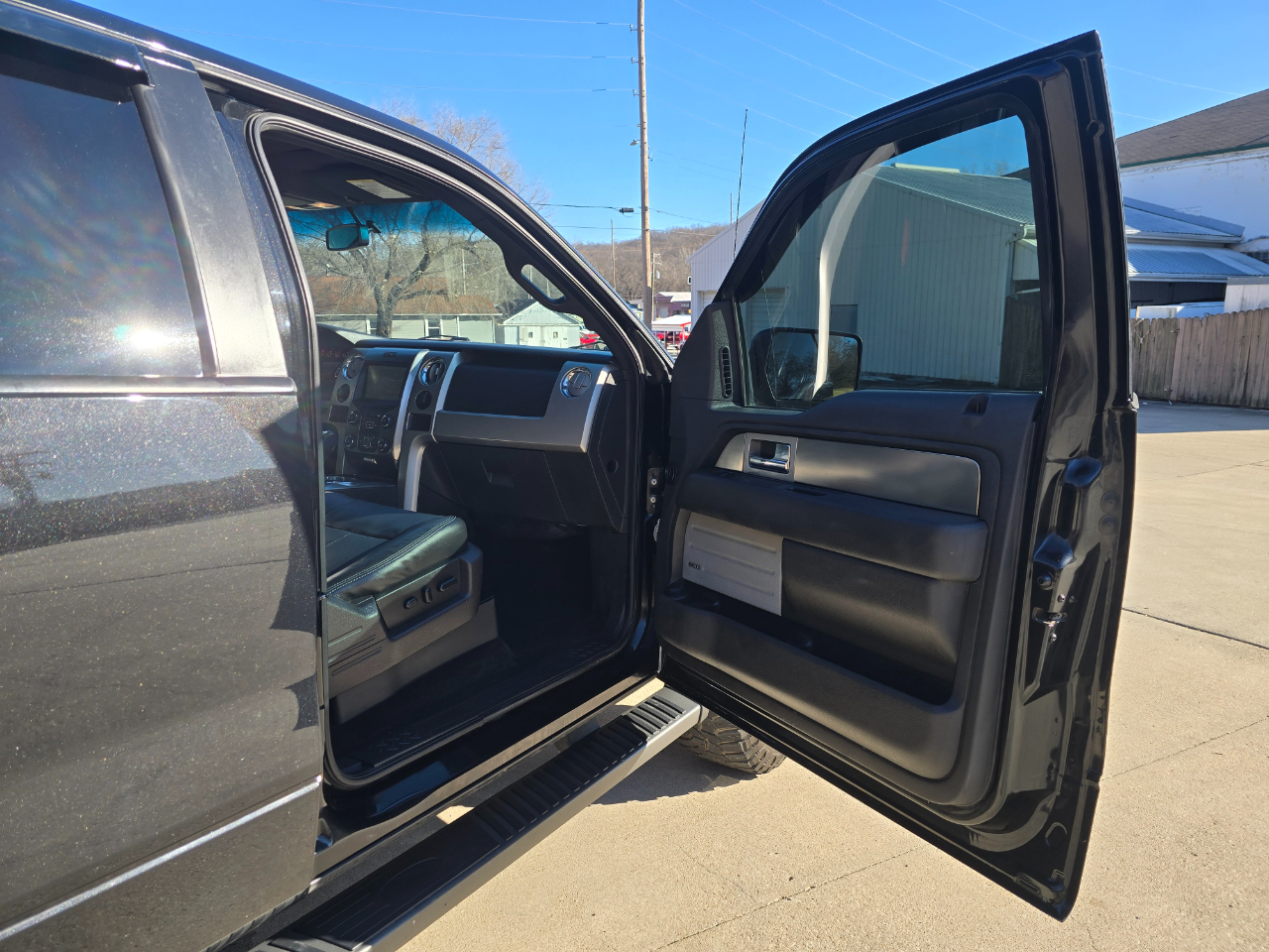 Ford F-150 Platinum SuperCrew 5.5-ft. Bed 4WD 2014