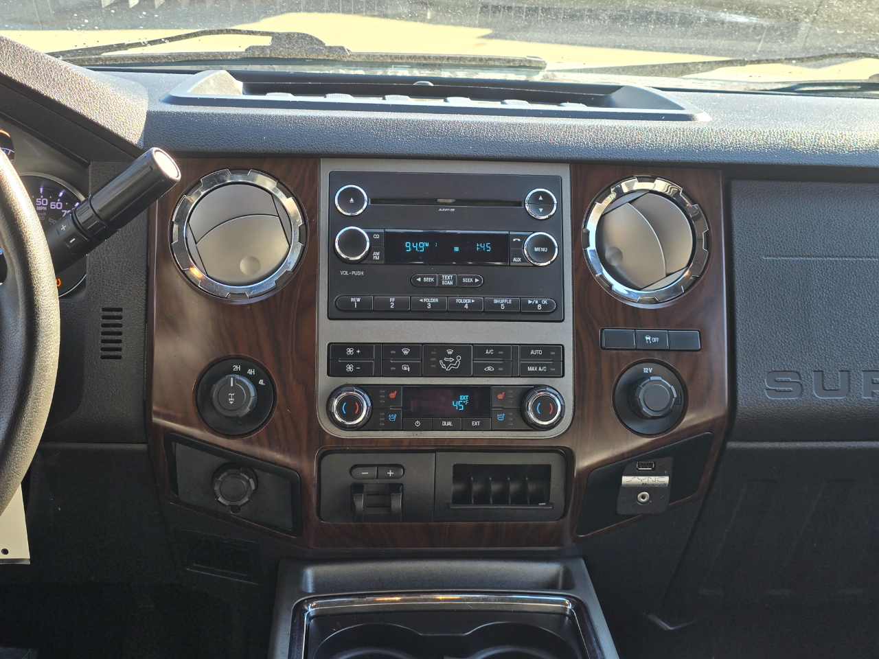 Ford F-250 SD Lariat Crew Cab Long Bed 4WD 2011