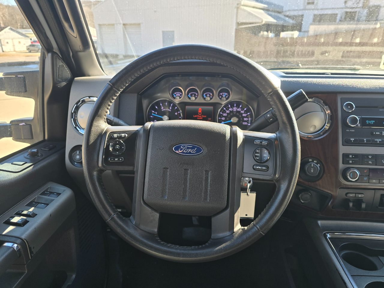 Ford F-250 SD Lariat Crew Cab Long Bed 4WD 2011