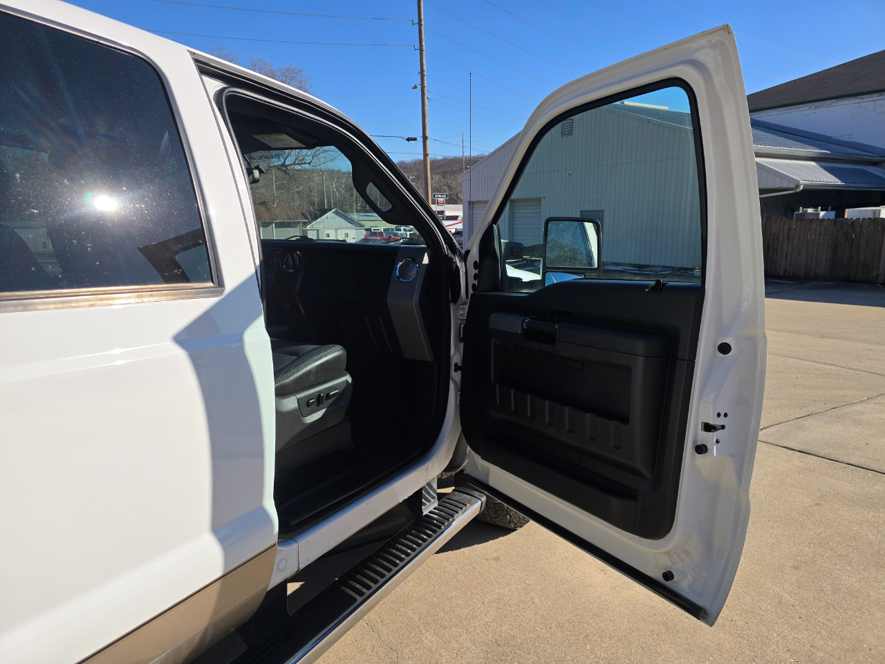 Ford F-250 SD Lariat Crew Cab Long Bed 4WD 2011