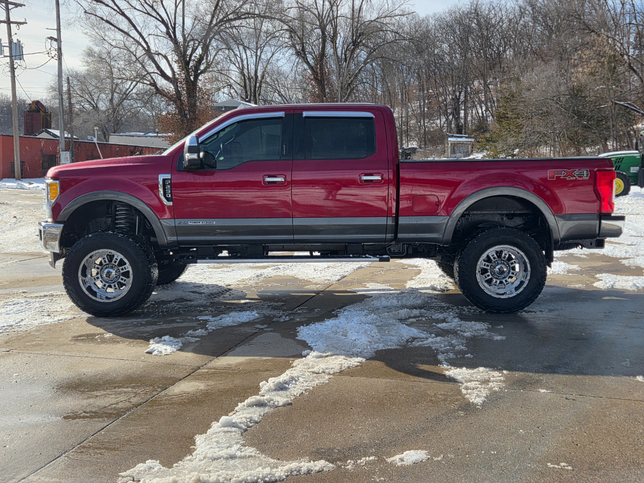 Ford F-250 SD Lariat Crew Cab 4WD 2017