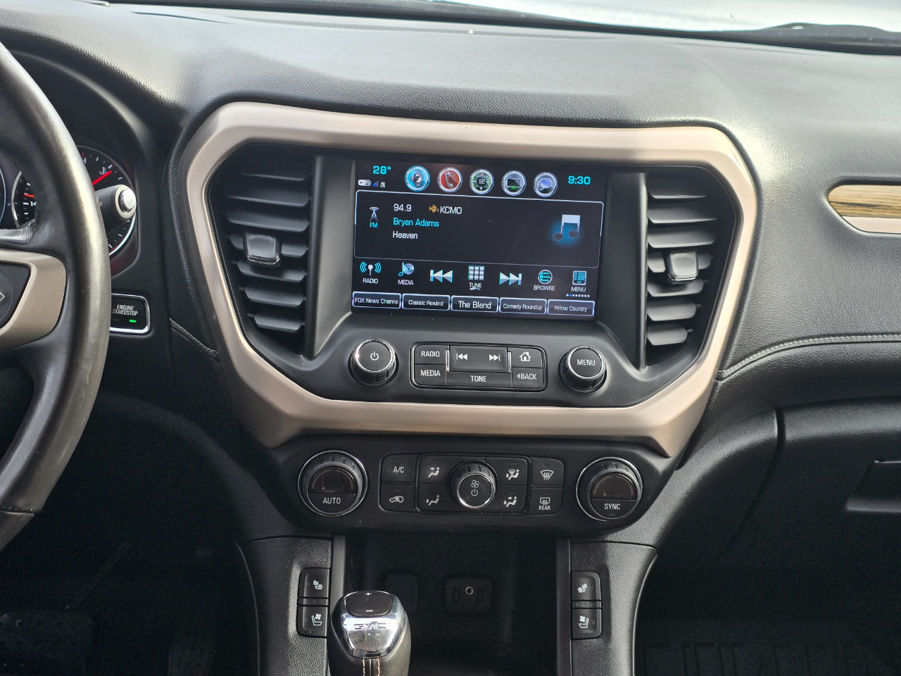 GMC Acadia Denali AWD 2019