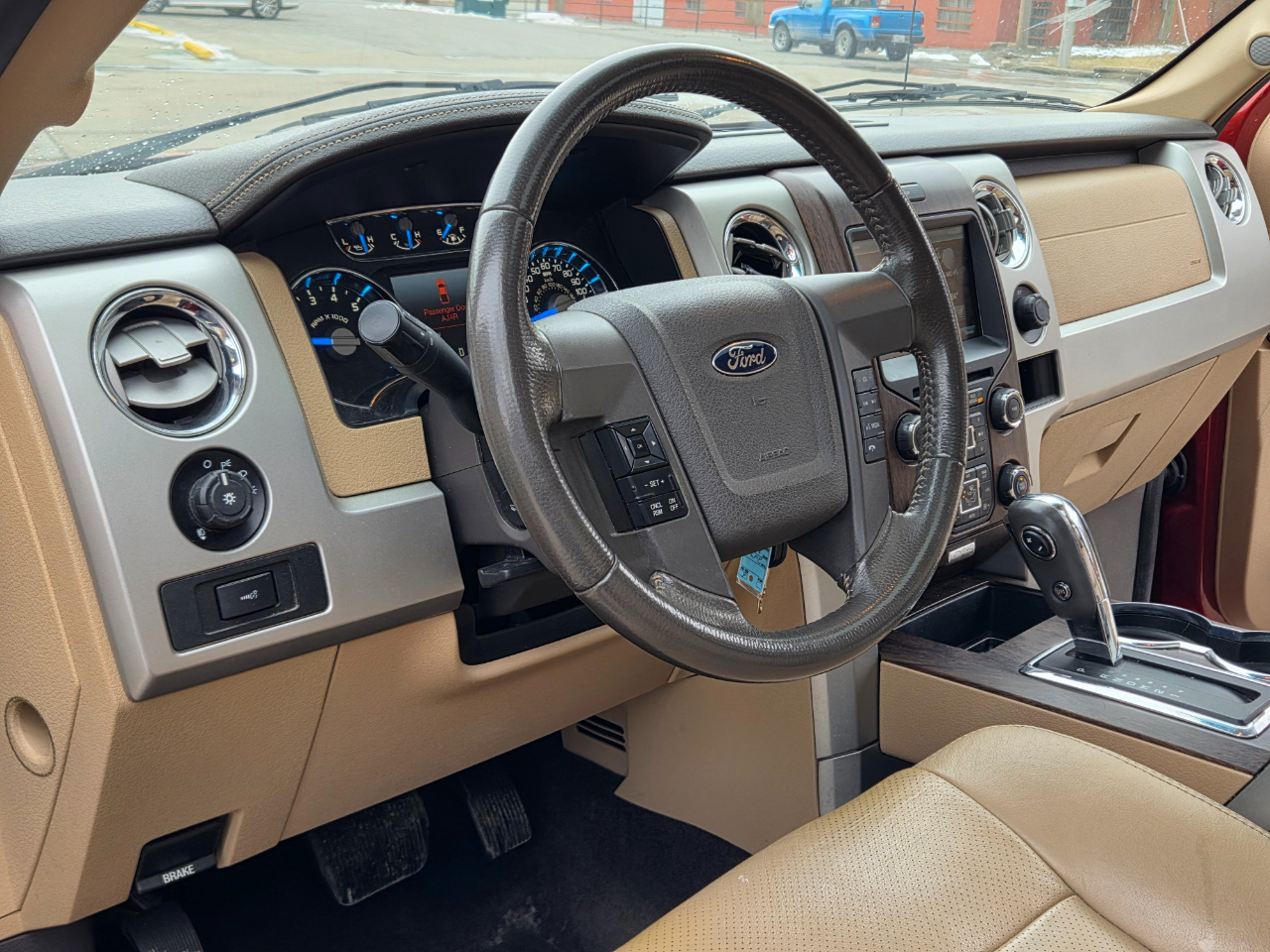 Ford F-150 Lariat SuperCrew 5.5-ft. Bed 4WD 2014