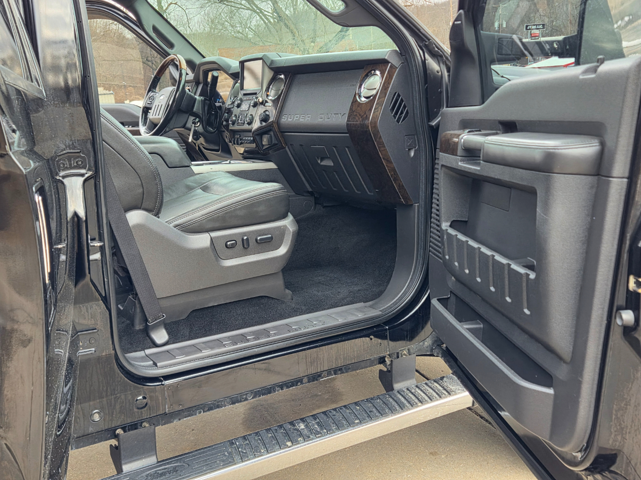 Ford F-250 SD Platinum Crew Cab 4WD 2016