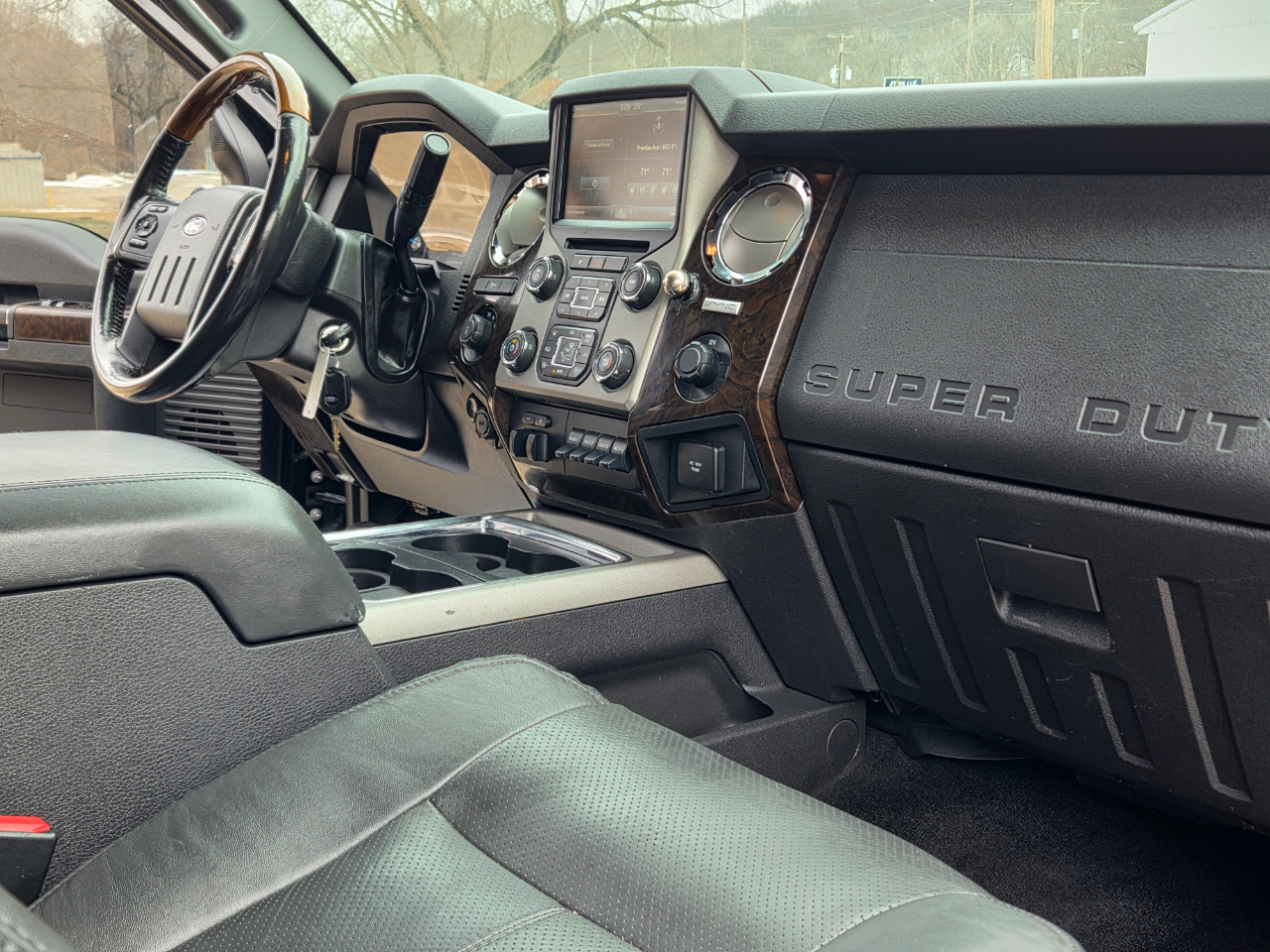 Ford F-250 SD Platinum Crew Cab 4WD 2016