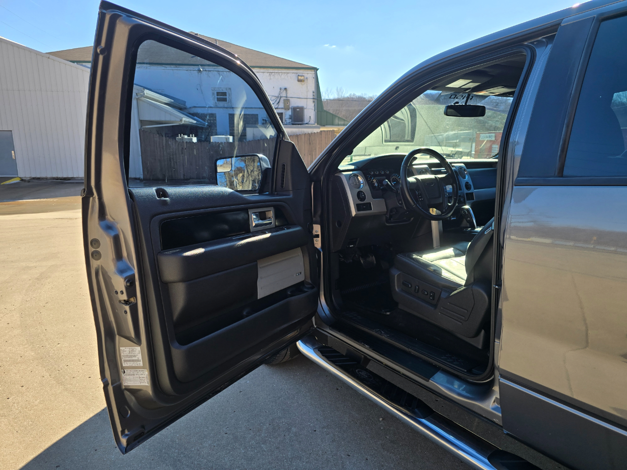 Ford F-150 XLT SuperCrew 5.5-ft. Bed 4WD 2011