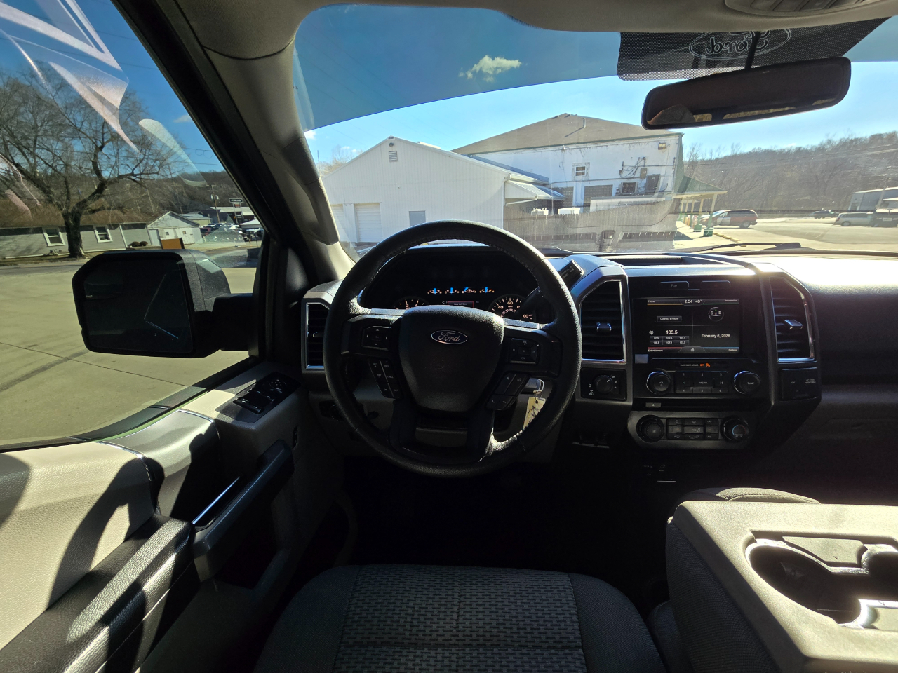 Ford F-150 XLT SuperCrew 5.5-ft. Bed 4WD 2015