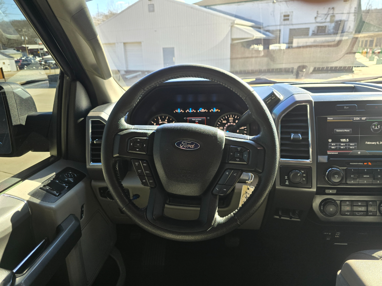 Ford F-150 XLT SuperCrew 5.5-ft. Bed 4WD 2015