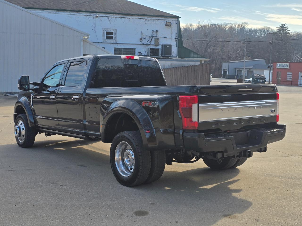 Ford F-450 SD Lariat Crew Cab DRW 4WD 2019
