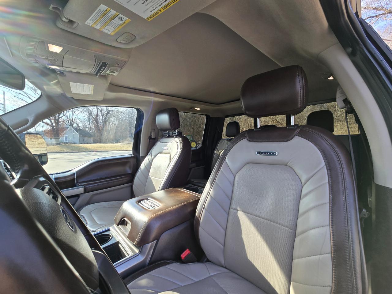 Ford F-450 SD Lariat Crew Cab DRW 4WD 2019