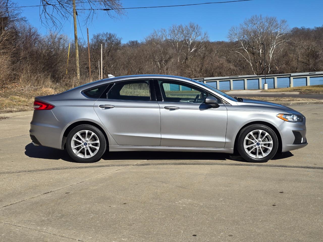 Ford Fusion SE 2020