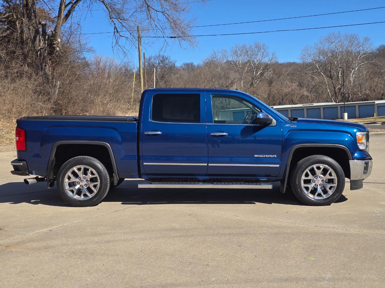 GMC Sierra 1500 SLT Crew Cab Short Box 4WD 2015