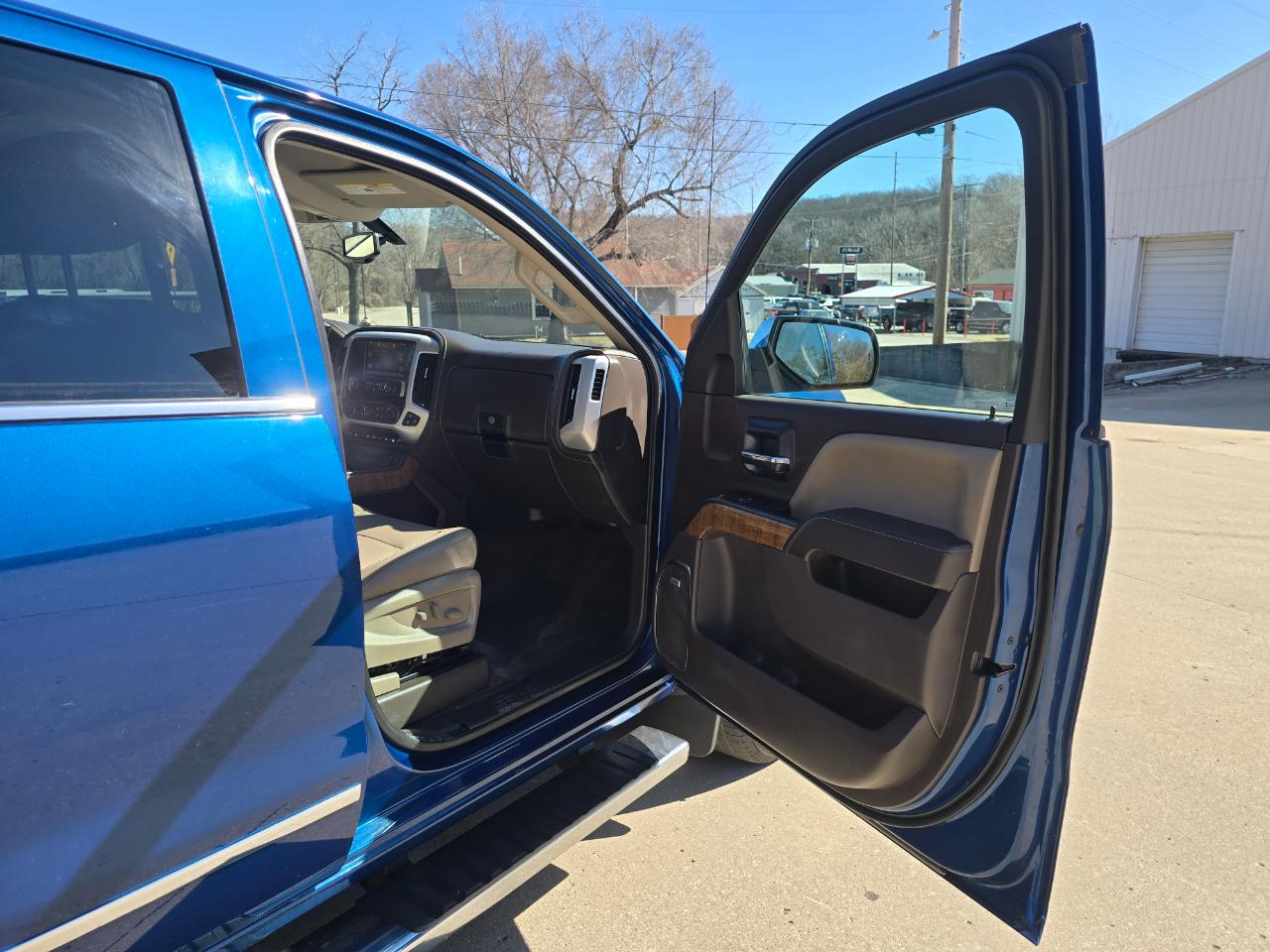 GMC Sierra 1500 SLT Crew Cab Short Box 4WD 2015