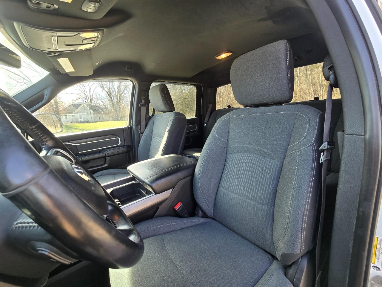RAM 2500 Big Horn Crew Cab 4WD 2019