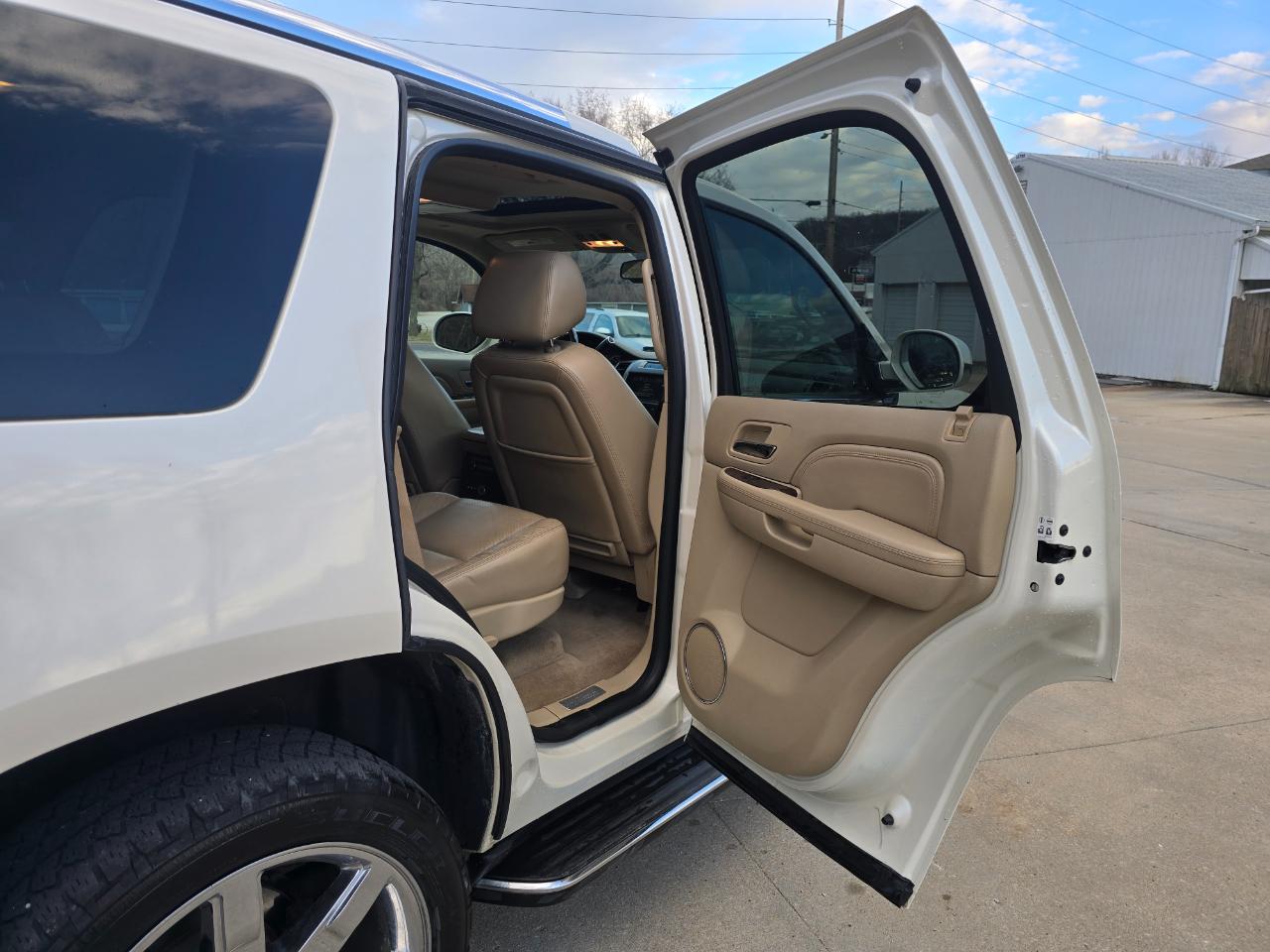Cadillac Escalade AWD 2009