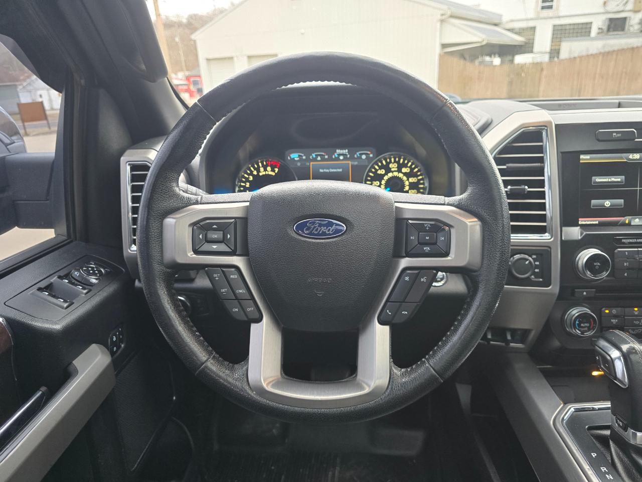 Ford F-150 Platinum 4WD SuperCrew 5.5' Box 2015